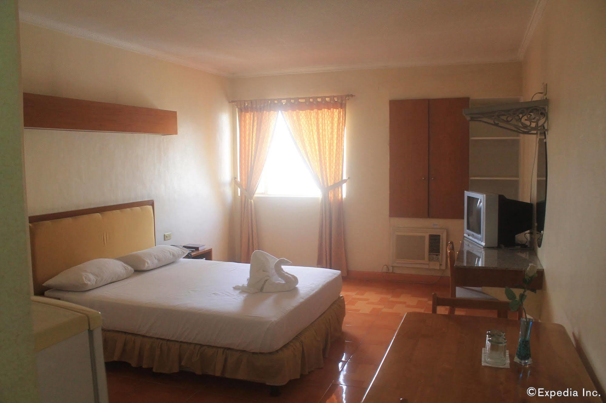 Taft Tower Hotel Manille Extérieur photo