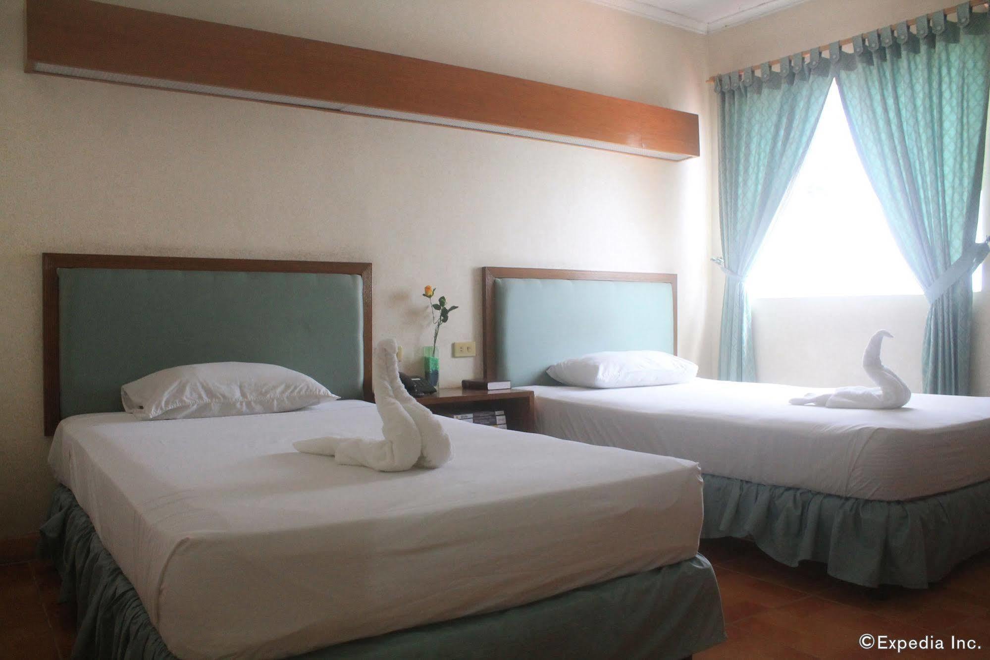 Taft Tower Hotel Manille Extérieur photo