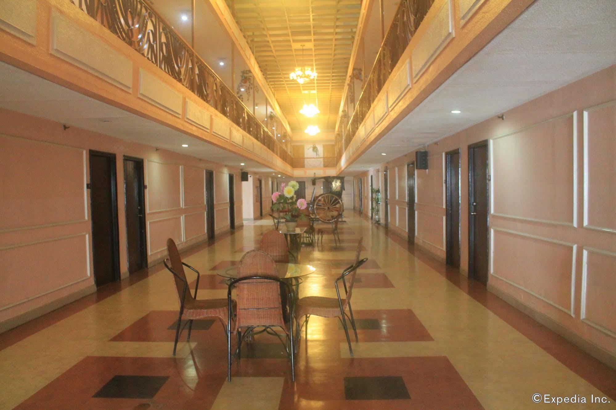 Taft Tower Hotel Manille Extérieur photo