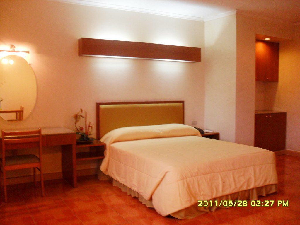 Taft Tower Hotel Manille Extérieur photo